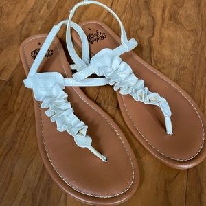 Faded glory white ruffled sandals